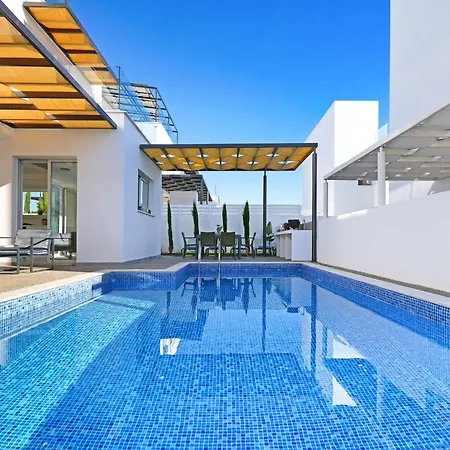 Evelin - Center Айя-Напа