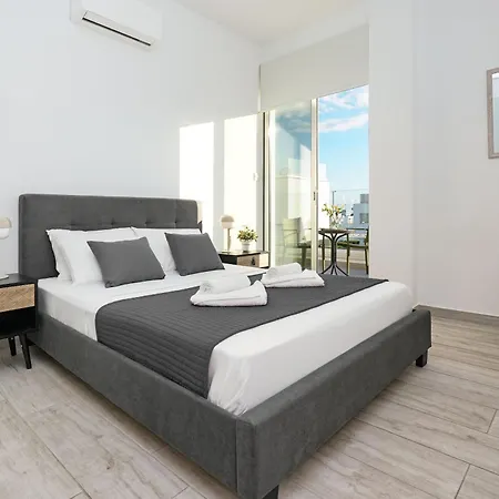 Evelin - Center Holiday home
