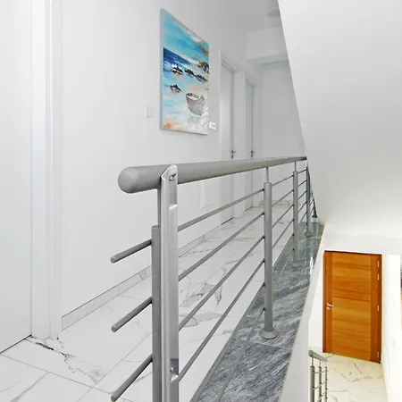 Villa Evelin - Center