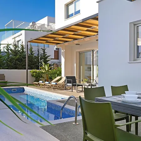 Evelin - Center Ayia Napa