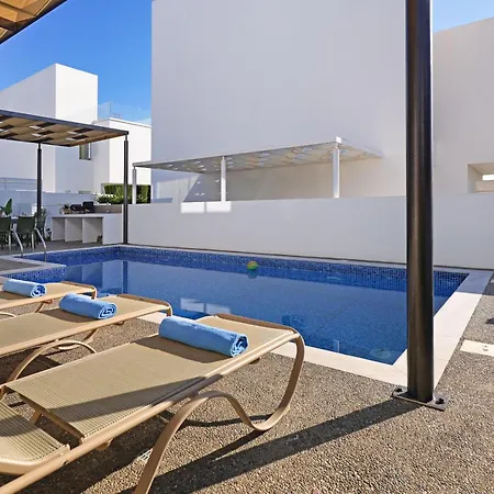 Evelin - Center Villa Ayia Napa