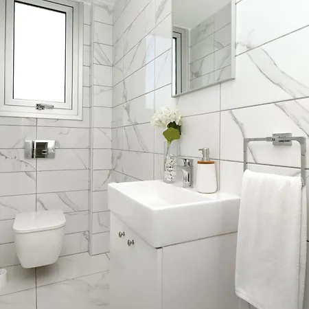 Evelin - Center Villa Ayia Napa